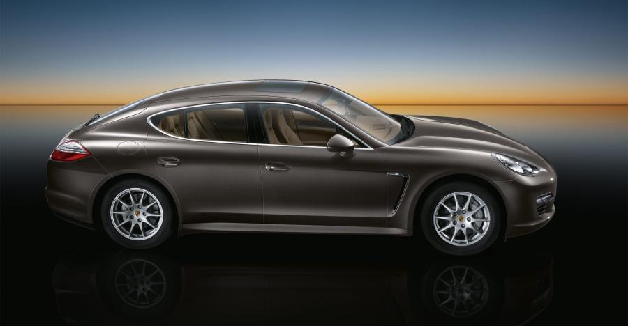  Porsche Panamera S 2010 года  (фото 16 из 20)